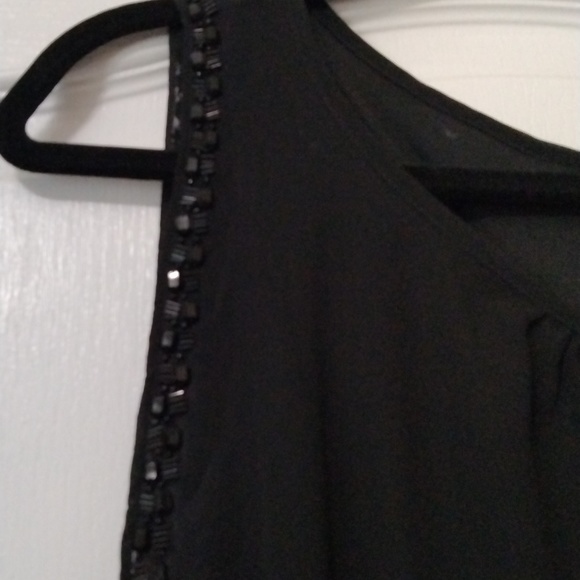 Formal black sleeveless dress - Picture 2 of 4